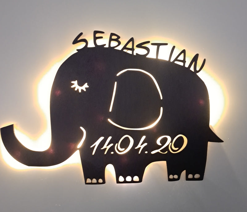 Personalisiertes Schlummerlicht Elefant mit Namen und Datum