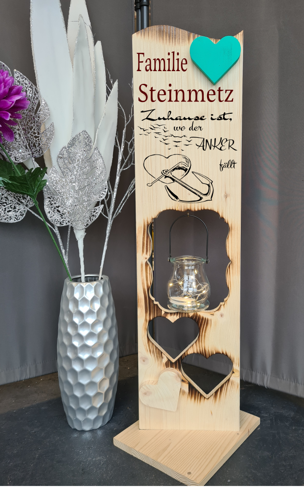 Holzaufsteller Holzschild  2 Herzen geflammt, Zuhause ist...