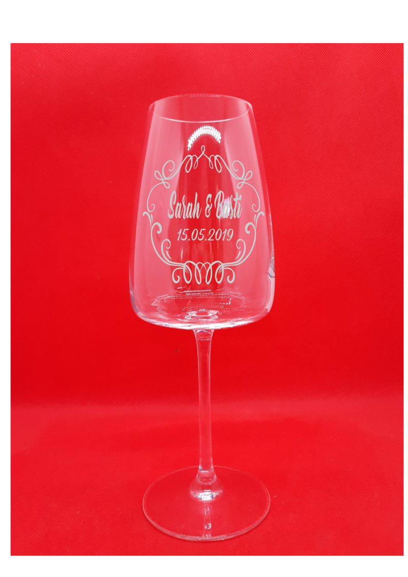 Personalisiertes Weißwein Glas mit Gravur "Ornament" mit Namen und Datum