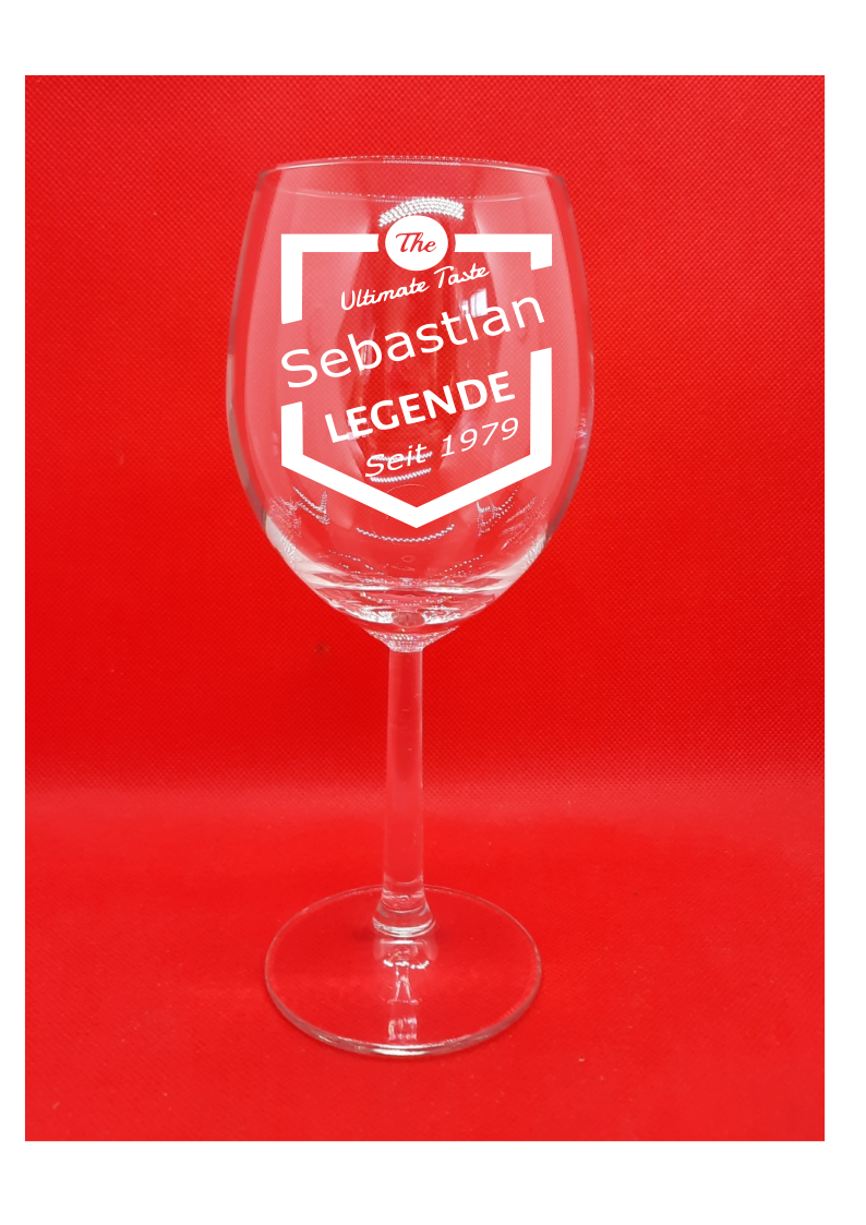 Personalisiertes Rotwein Glas mit Gravur "Legende mit Namen und Jahreszahl