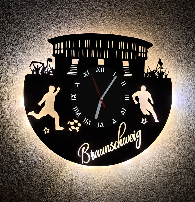 Fußball Fan LED Wanduhr "Braunschweig"