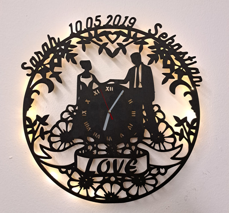 Personalisierte LED  Wanduhr, Motiv "Liebe10"