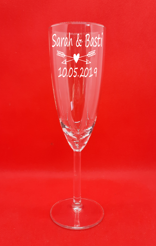 Personalisiertes Sektglas mit Gravur "Herz / Pfeil"  Hochzeitstag Jahrestag