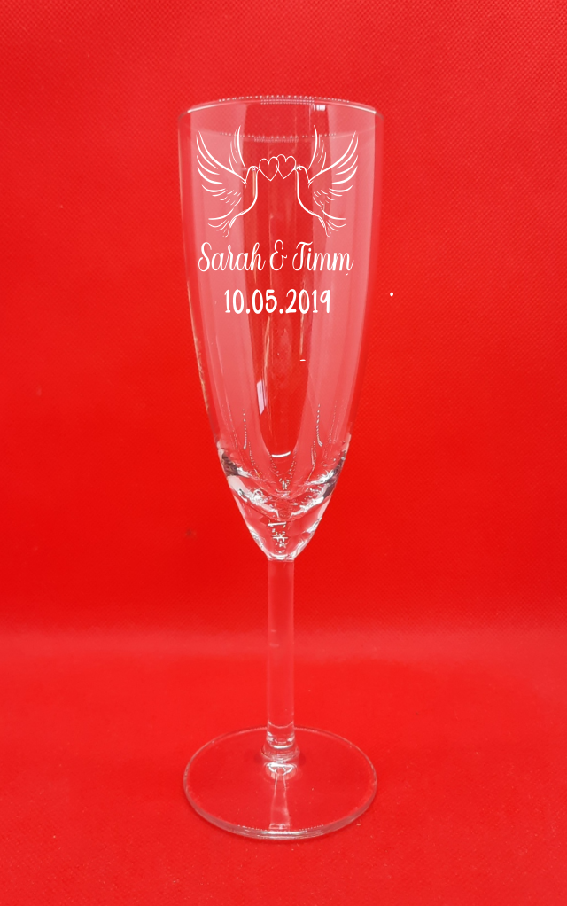 Personalisiertes Sektglas mit Gravur "Tauben" Geschenk Hochzeit Jahrestag