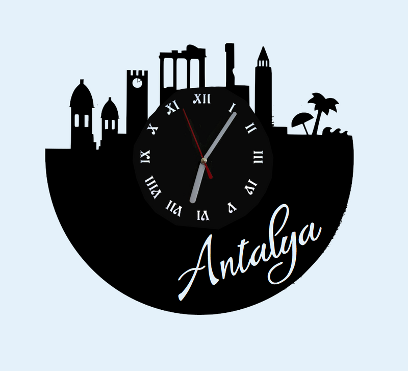 Extravagante Skyline LED Wanduhr, Motiv "Antalya"