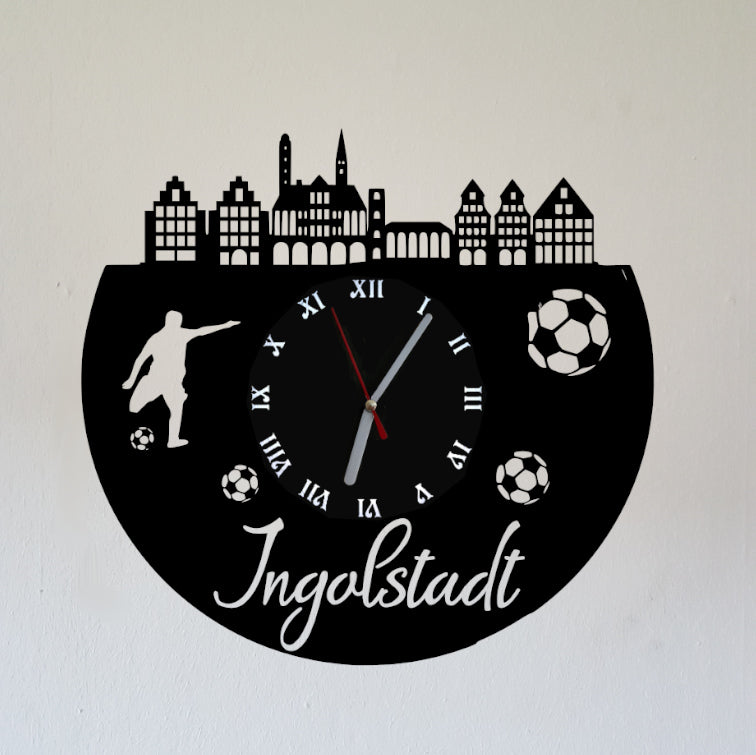 Fußball Fan LED Wanduhr "Ingolstadt"