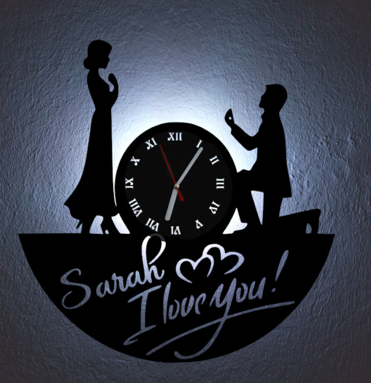 Personalisierte LED  Wanduhr, Motiv "Liebe 7"