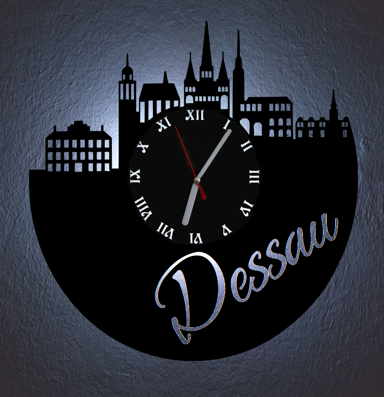 Extravagante Skyline LED Wanduhr, Motiv "Dessau"