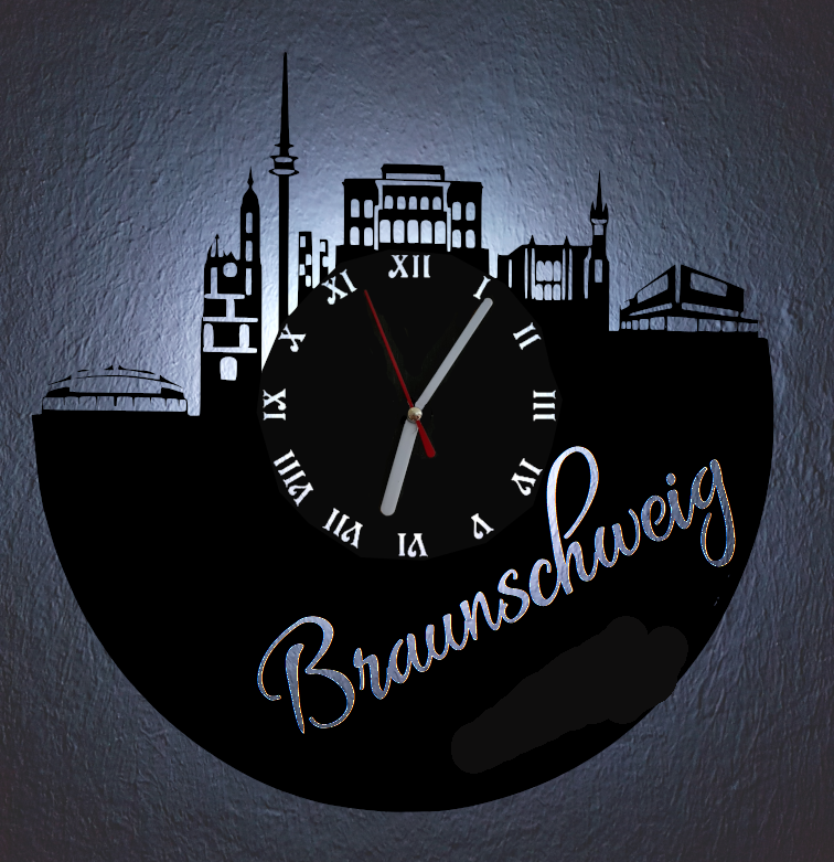 Extravagante Skyline LED Wanduhr, Motiv "Braunschweig"